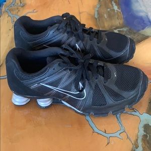 Black Nike Shock Tennis Shoes